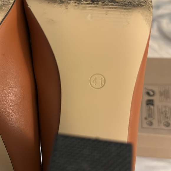 Cognac Pumps - Picture 7 of 9